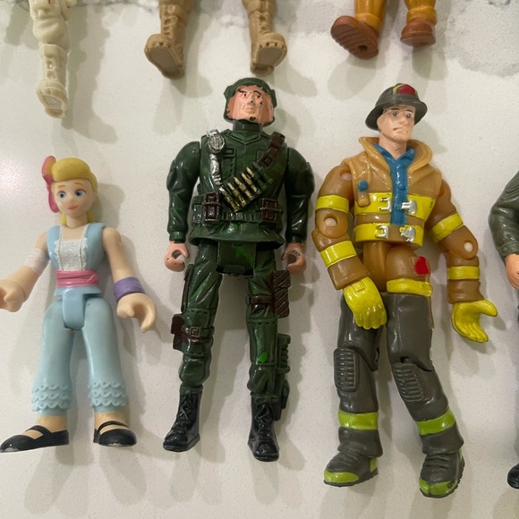 Vintage guys lot of 8 - Picture 2 of 5